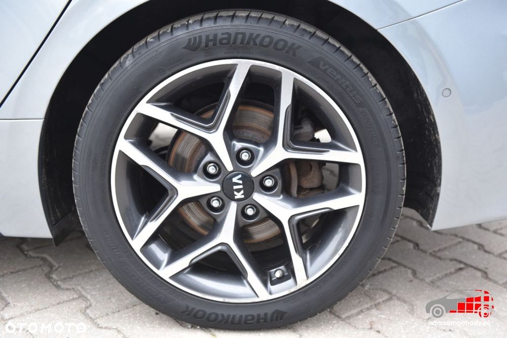 Kia ProCeed - 12