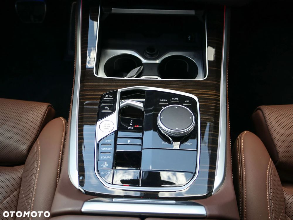 BMW X5 xDrive30d mHEV - 13