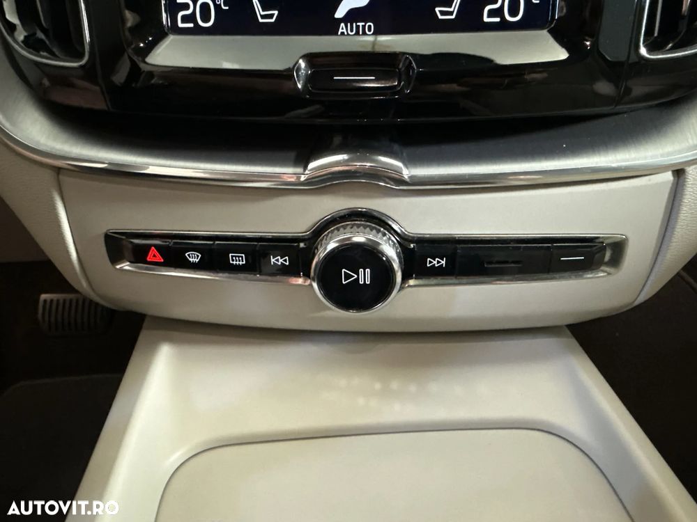Volvo XC 60 - 18