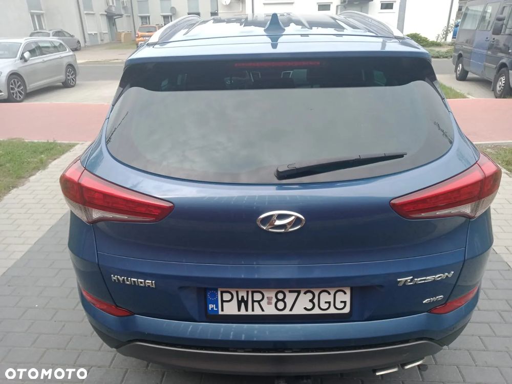 Hyundai Tucson 2.0 CRDi 4WD Advantage - 14