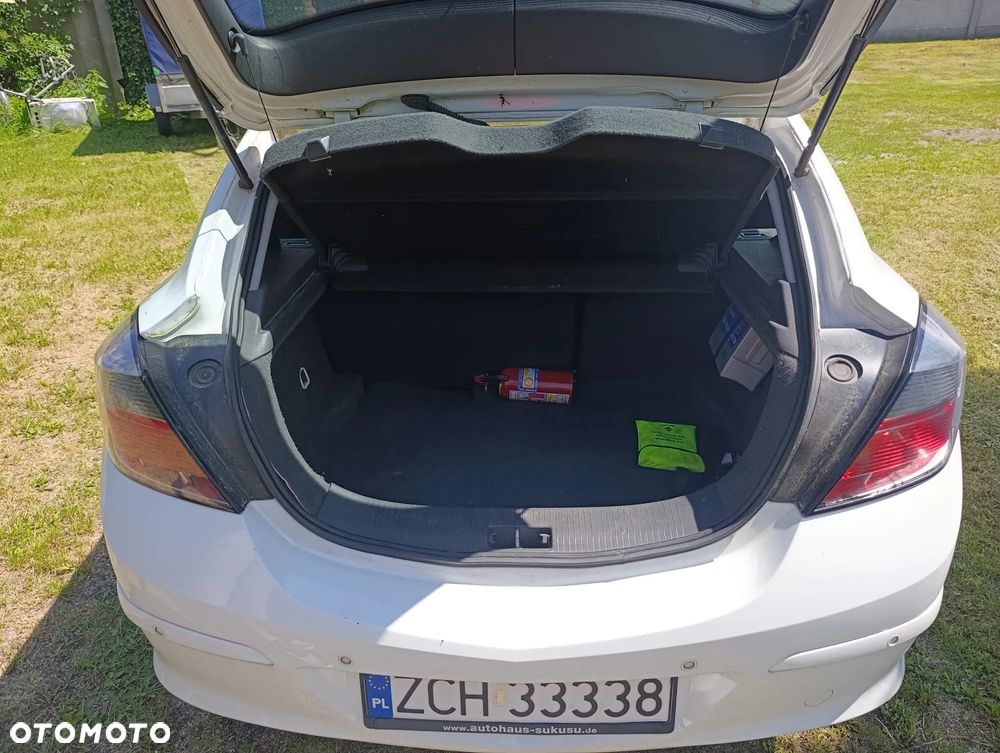 Opel Astra 1.6 - 9