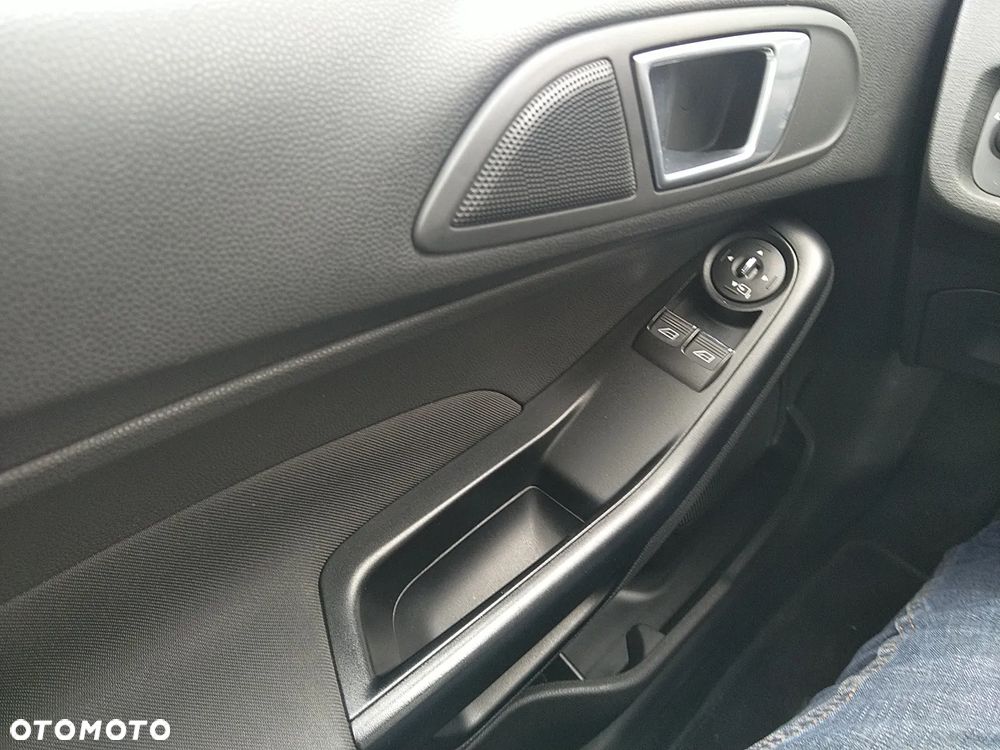 Ford Fiesta 1.0 EcoBoost STart-Stop ST-LINE - 17