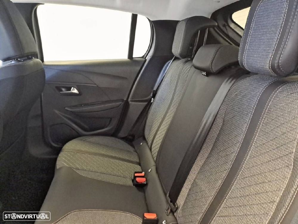 Peugeot 208 1.2 PureTech Allure EAT8 - 10