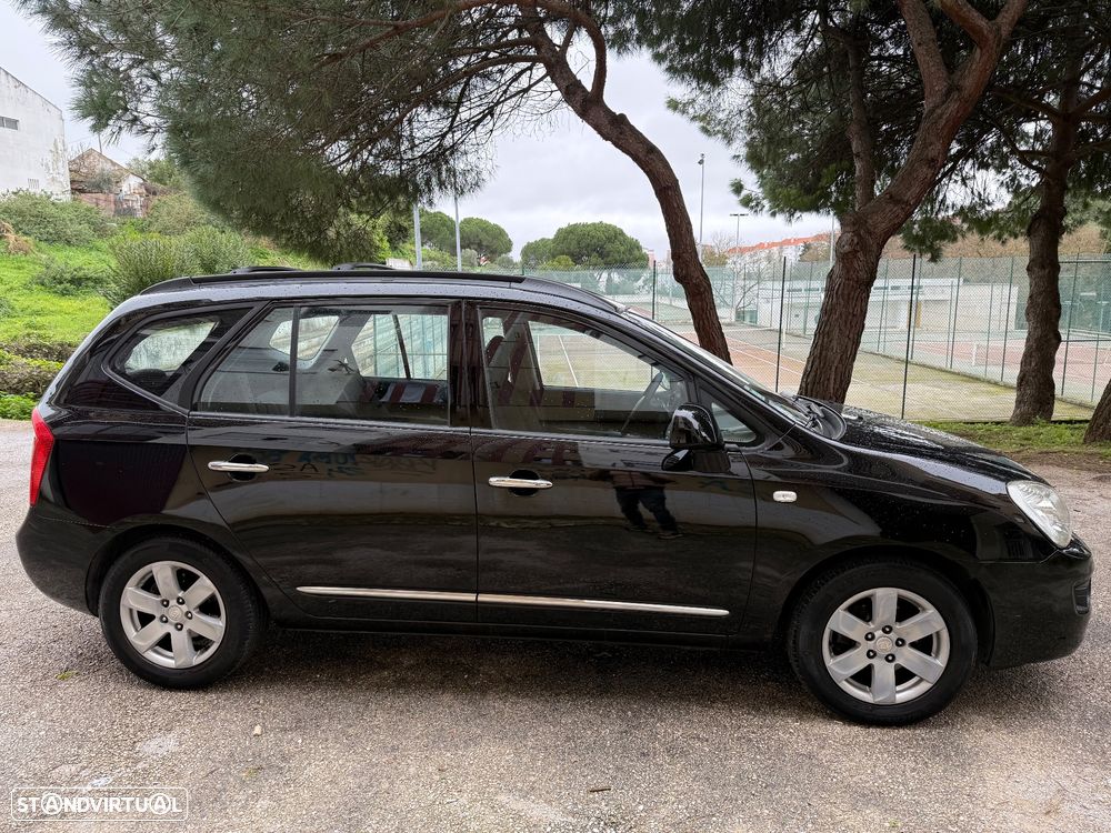 Kia Carens 2.0 CRDi LX - 17