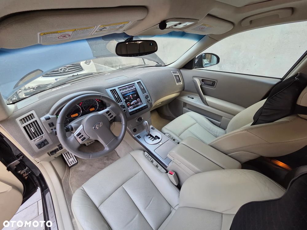 Infiniti FX FX35 - 23