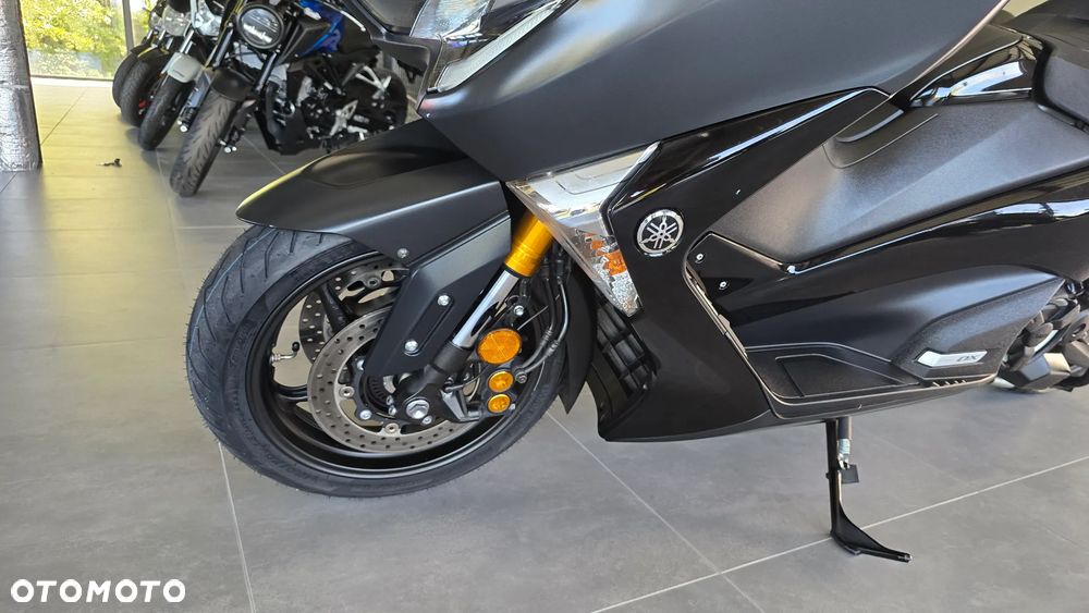 Yamaha Tmax - 8