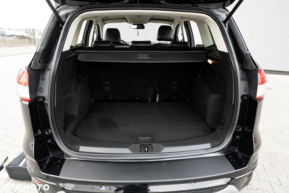 Ford Kuga 2.0 TDCi 4x4 Titanium - 21