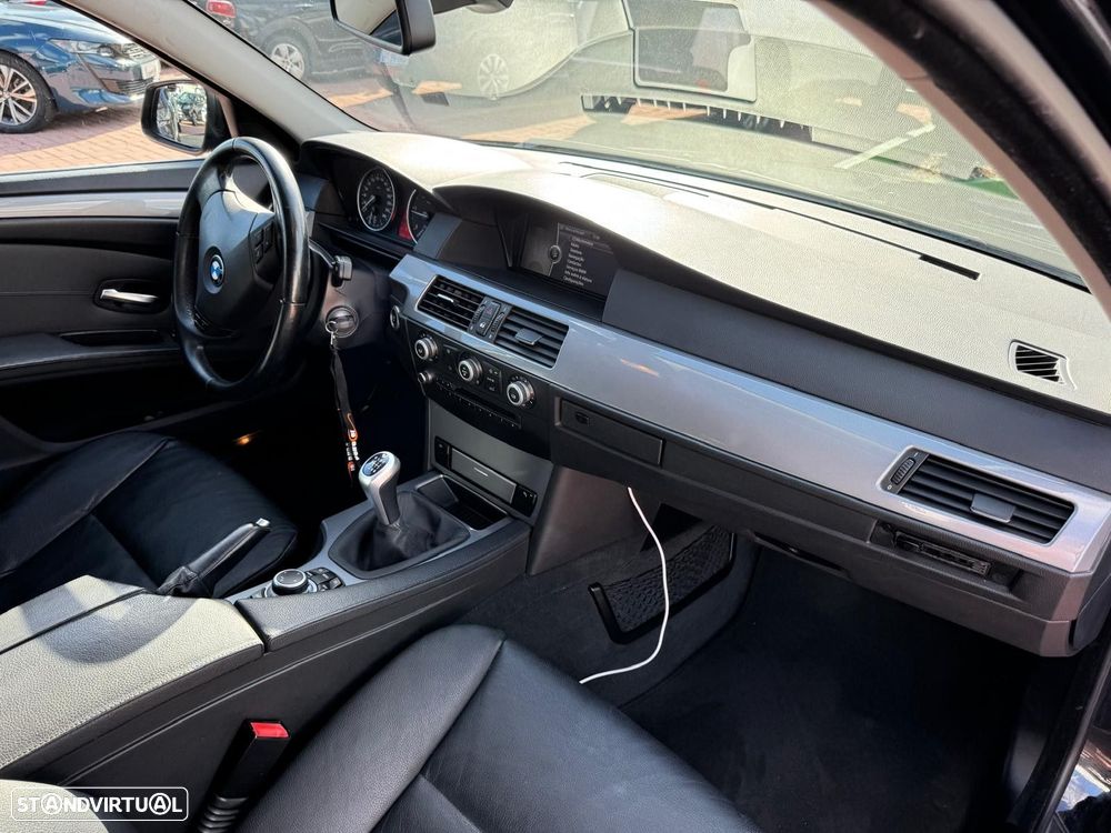 BMW 520 d Touring Executive - 45