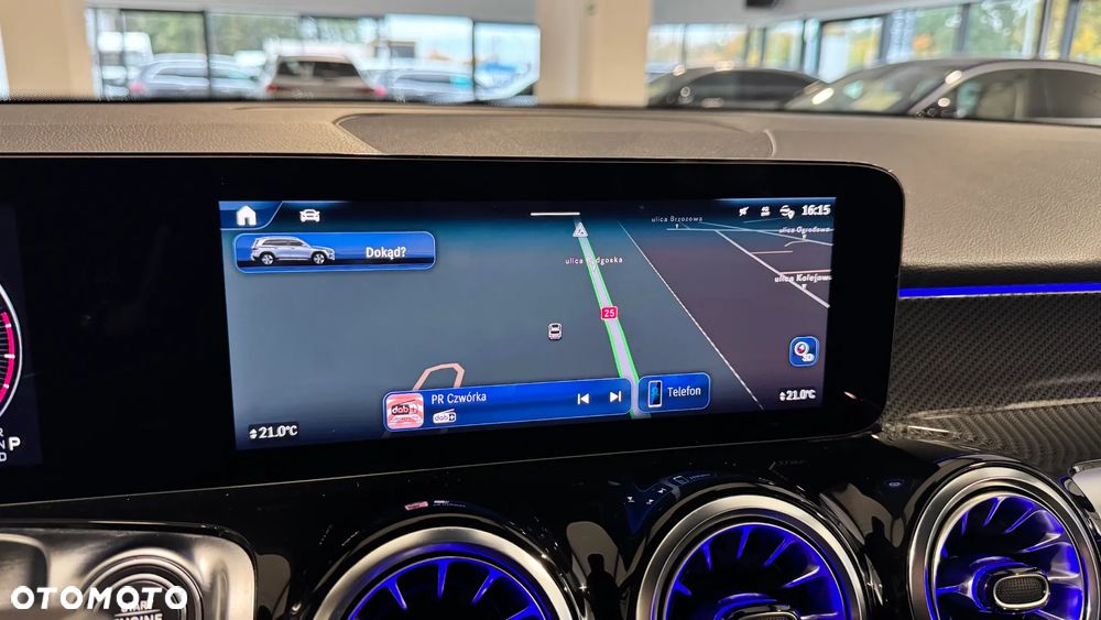 Mercedes-Benz GLB 200 AMG Line 7G-DCT - 19