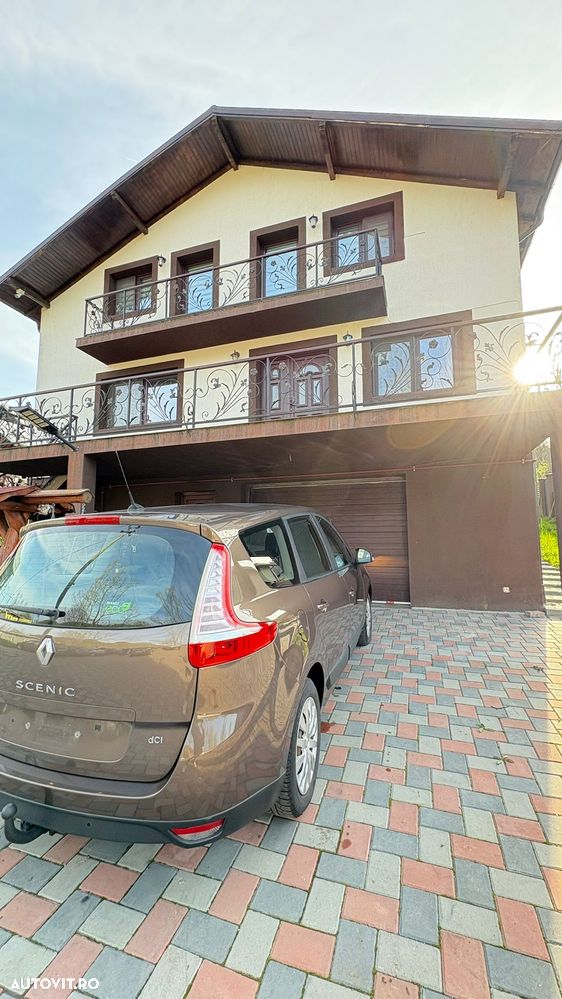 Renault Scenic 1.5 dCi Luxe Privilege - 4