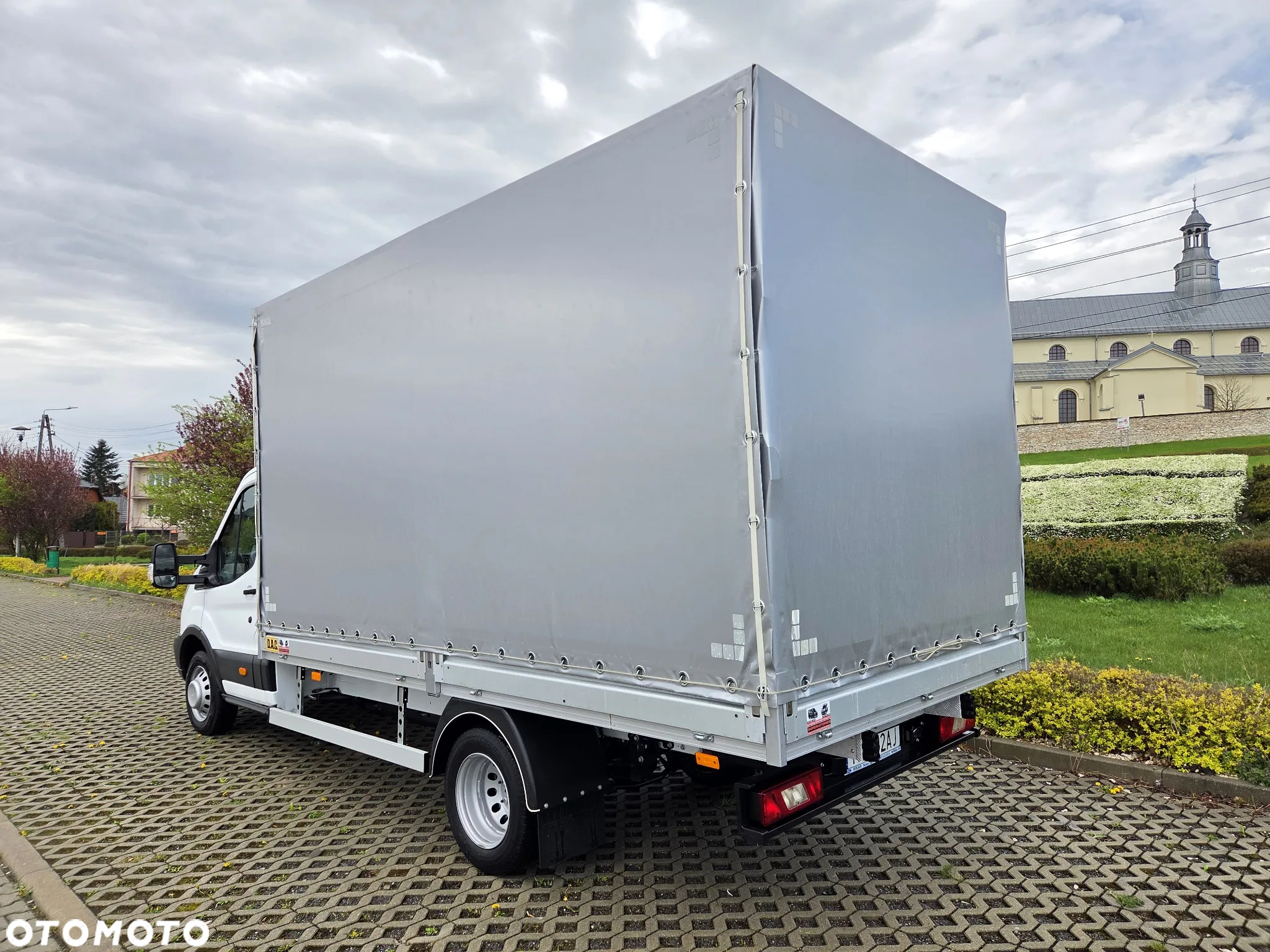 Ford Transit - 13