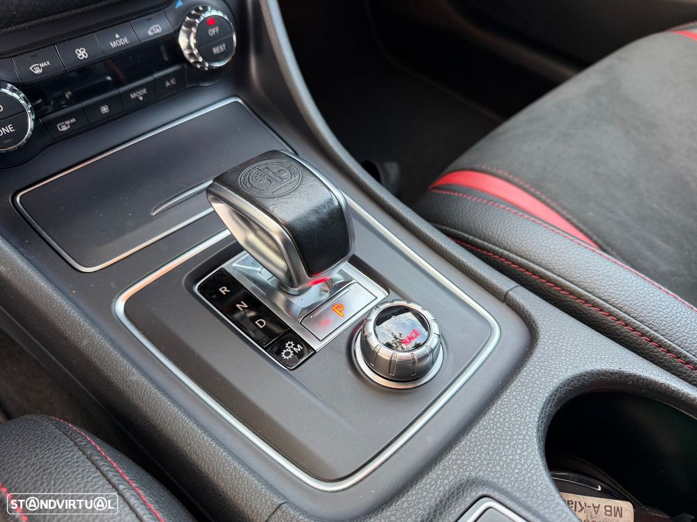 Mercedes-Benz A 45 AMG 4-Matic - 26