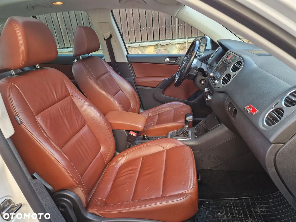 Volkswagen Tiguan 2.0 TDI 4Mot Perfectline R-Style DSG - 4