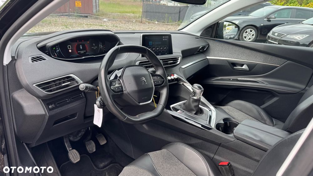 Peugeot 3008 BlueHDi 120 Stop & Start Allure - 28