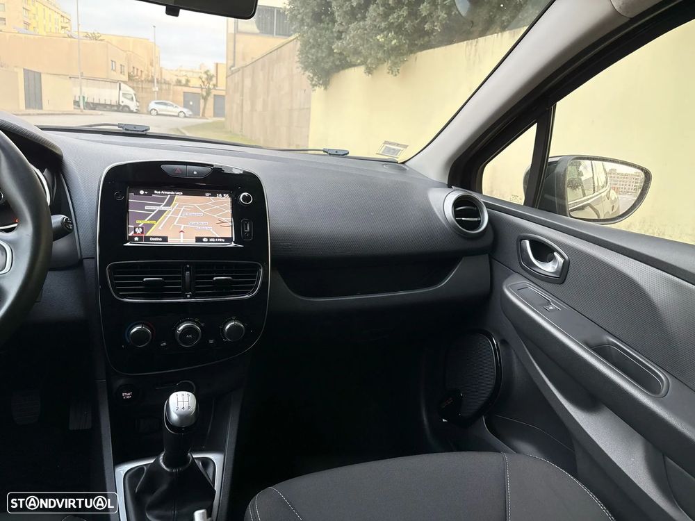 Renault Clio 0.9 TCE Limited - 13