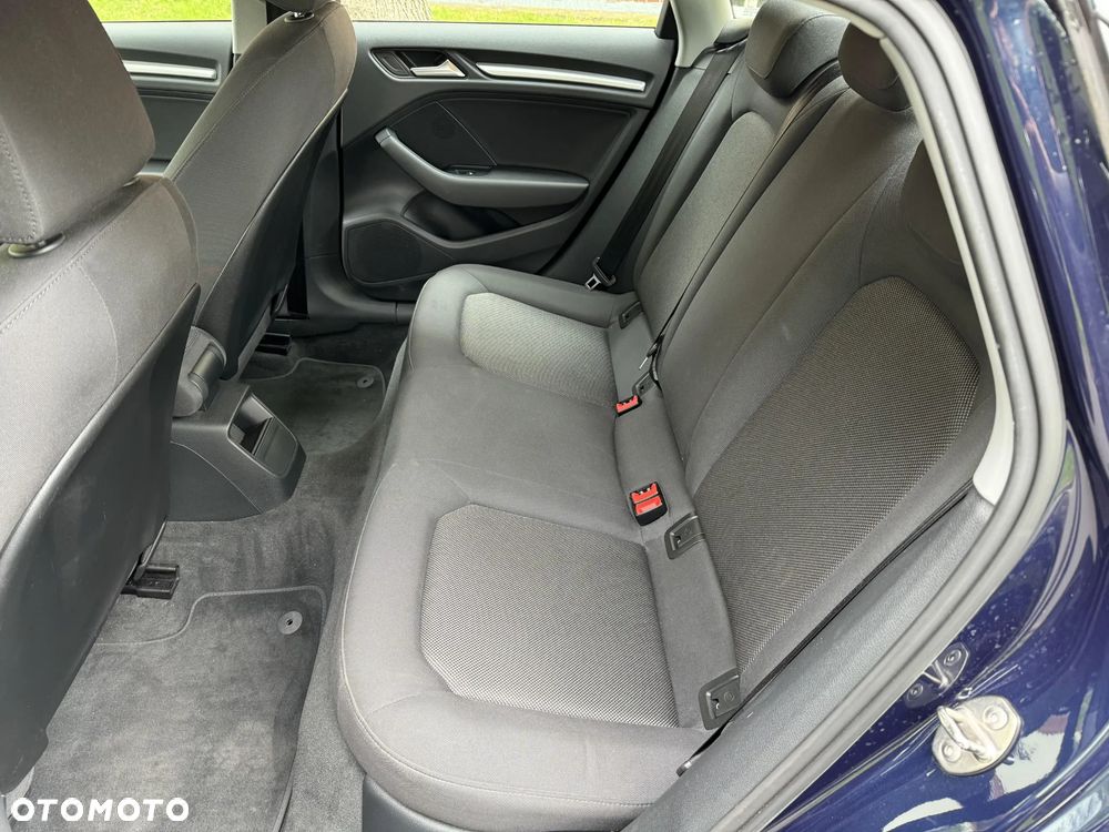 Audi A3 Limousine 1.6 TDI S tronic sport - 24