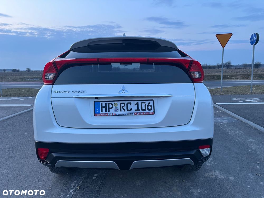 Mitsubishi Eclipse Cross - 24