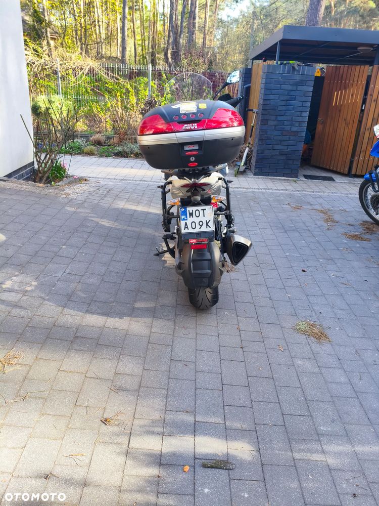 Aprilia Caponord - 4