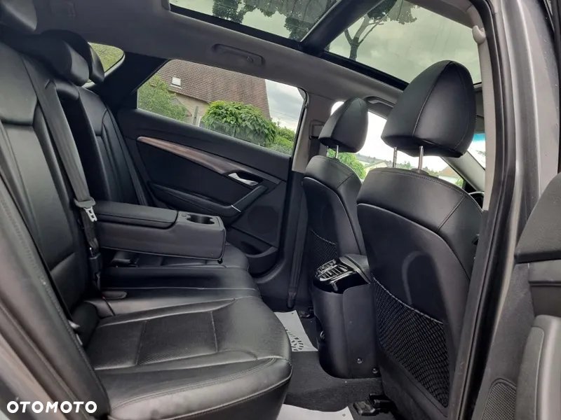 Hyundai i40 Kombi 1.7 CRDi DCT Premium - 15