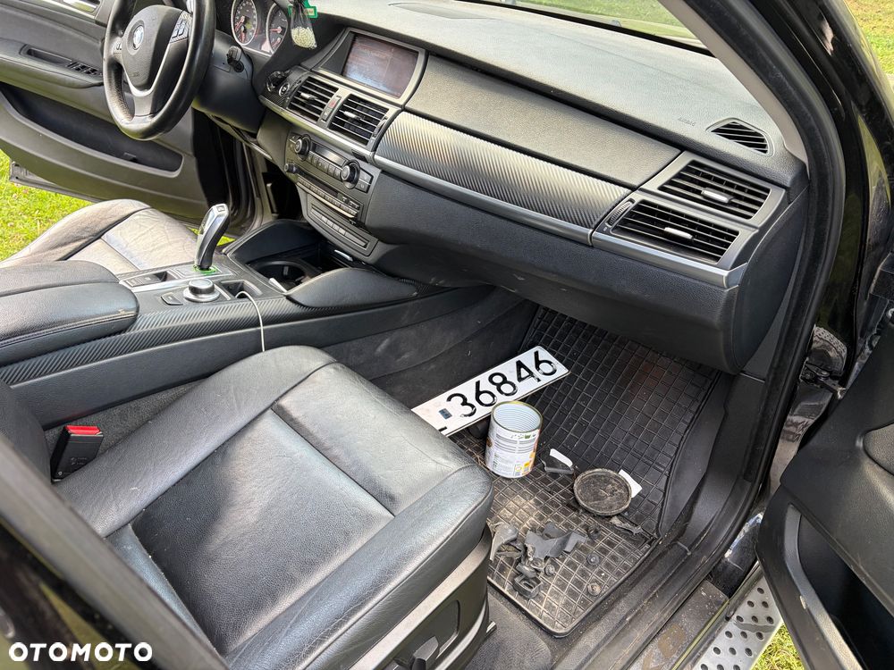 BMW X6 - 12