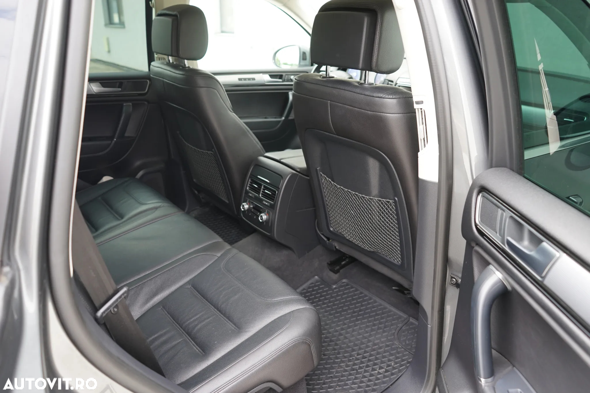 Volkswagen Touareg V6 TDI BMT Supreme Plus - 34
