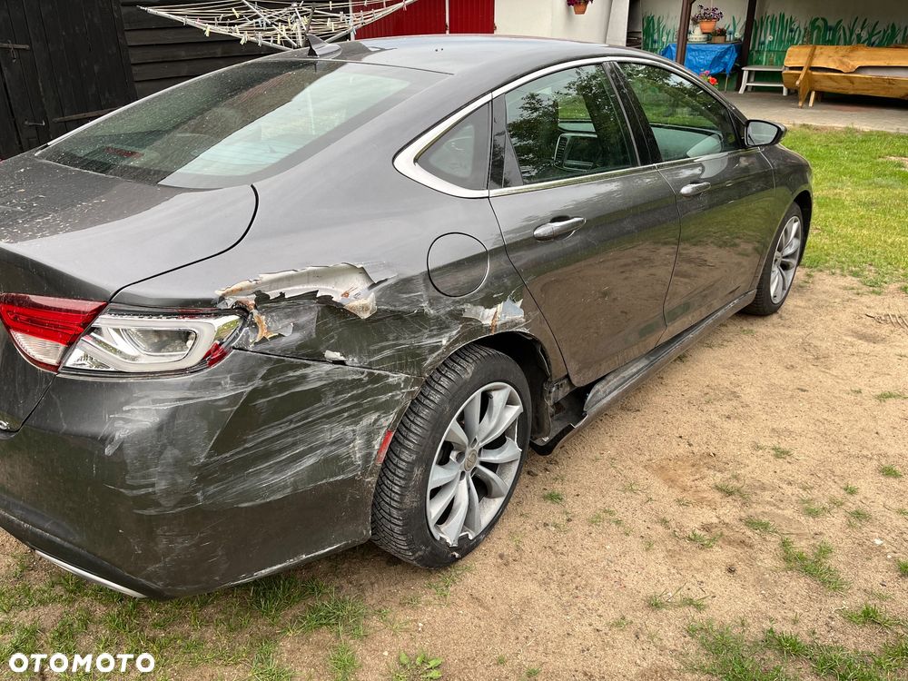Chrysler 200 - 7