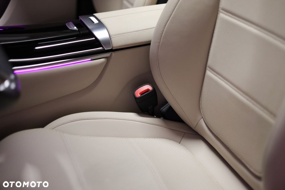 Mercedes-Benz GLC 350 e 4Matic 7G-TRONIC Exclusive - 34