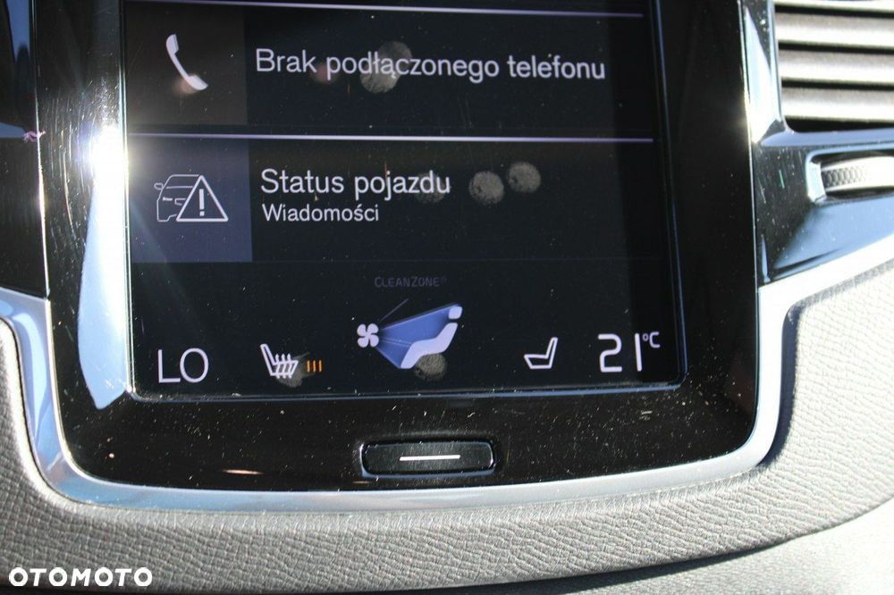 Volvo XC 90 - 25