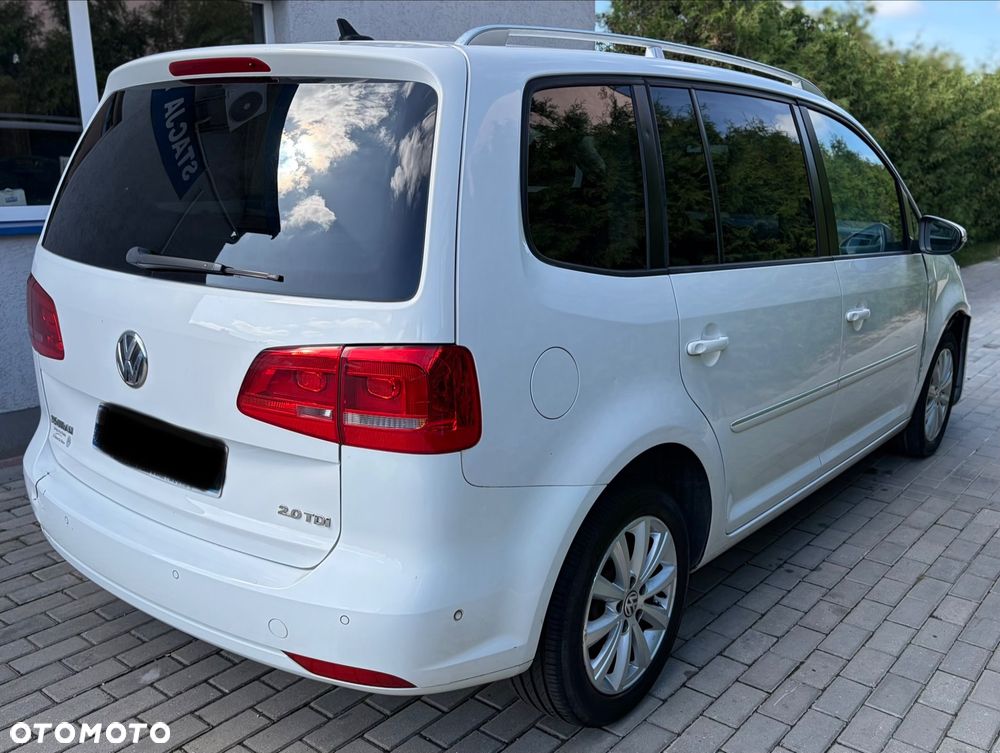 Volkswagen Touran - 8