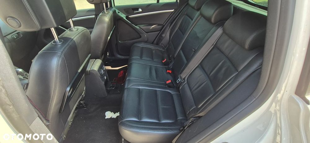 Volkswagen Tiguan 2.0 TDI 4Mot R-Style DSG - 23