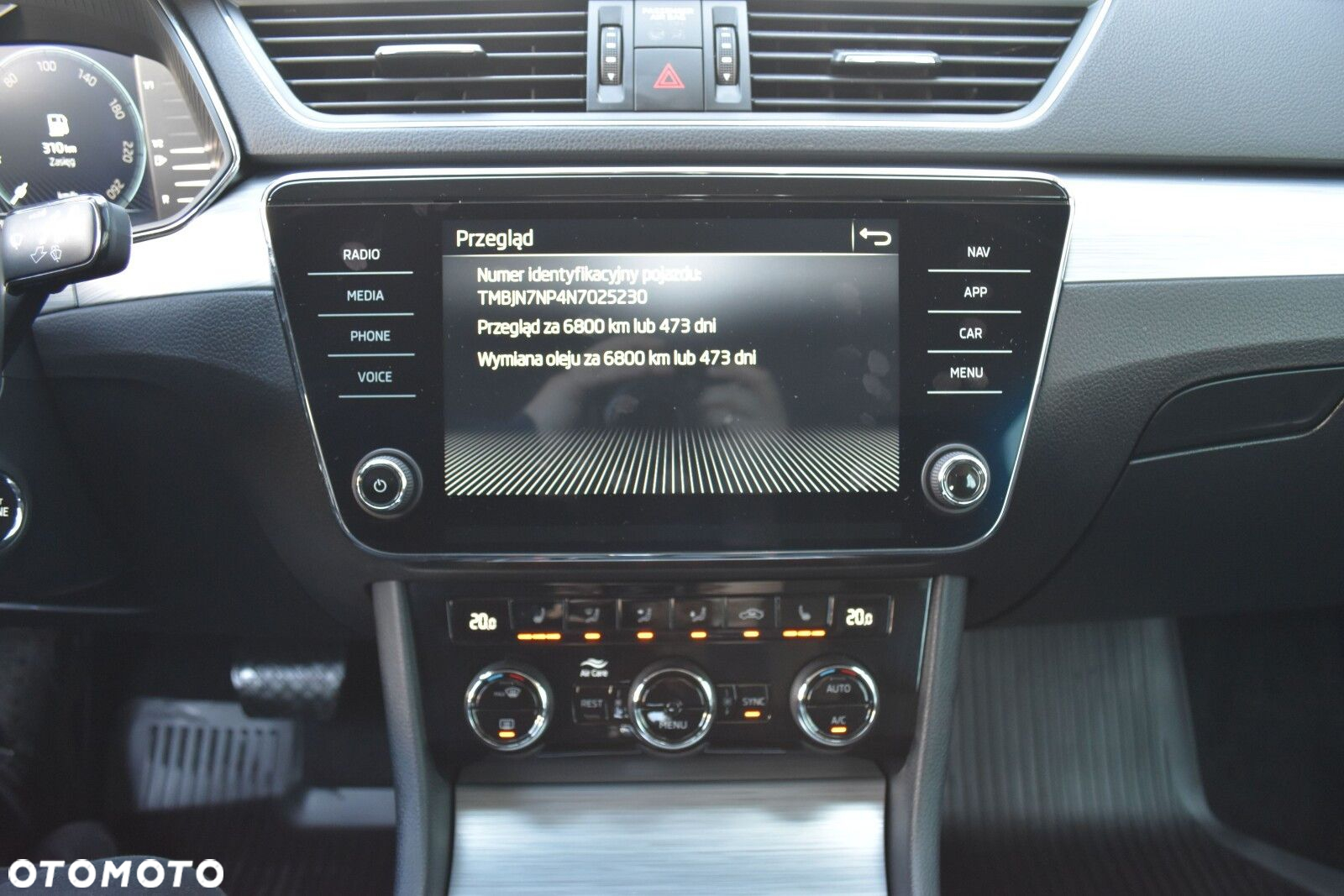 Skoda Superb 1.5 TSI Ambition DSG - 38