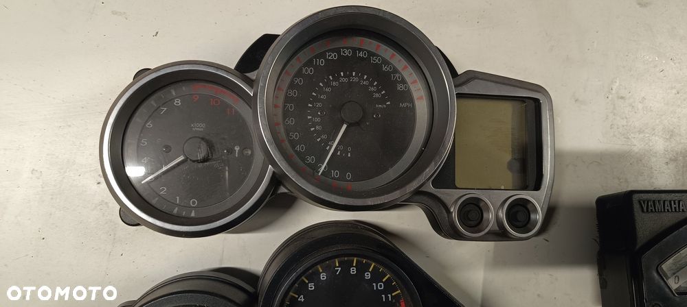 Yamaha r6 MT09  TRACER MTO7 FZ8 YZF 125 MT - 23