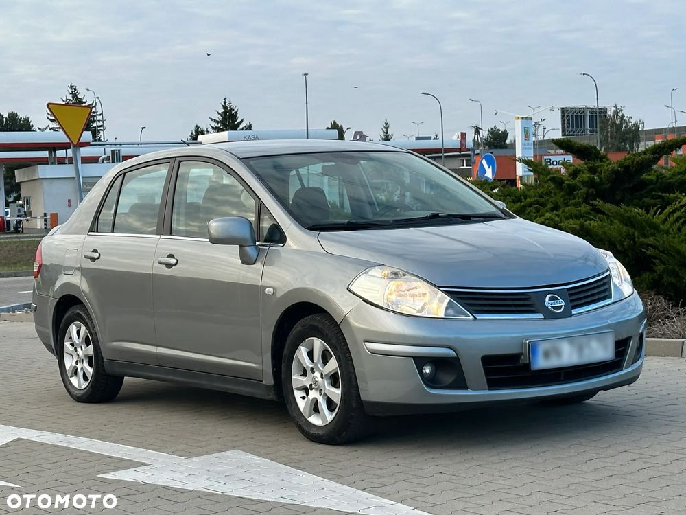 Nissan Tiida 1.6 Tekna - 3