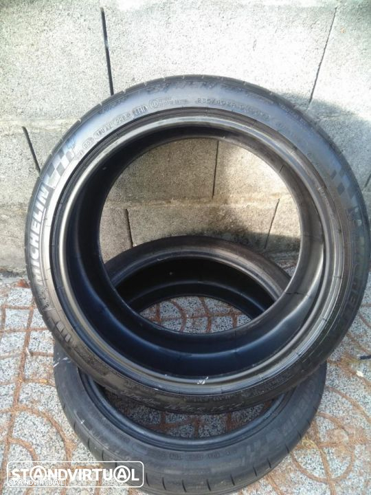 Ref 045 // 2 Pneus 235/40/19´ Michelin Pilot Super Sport 96Y XL - 2