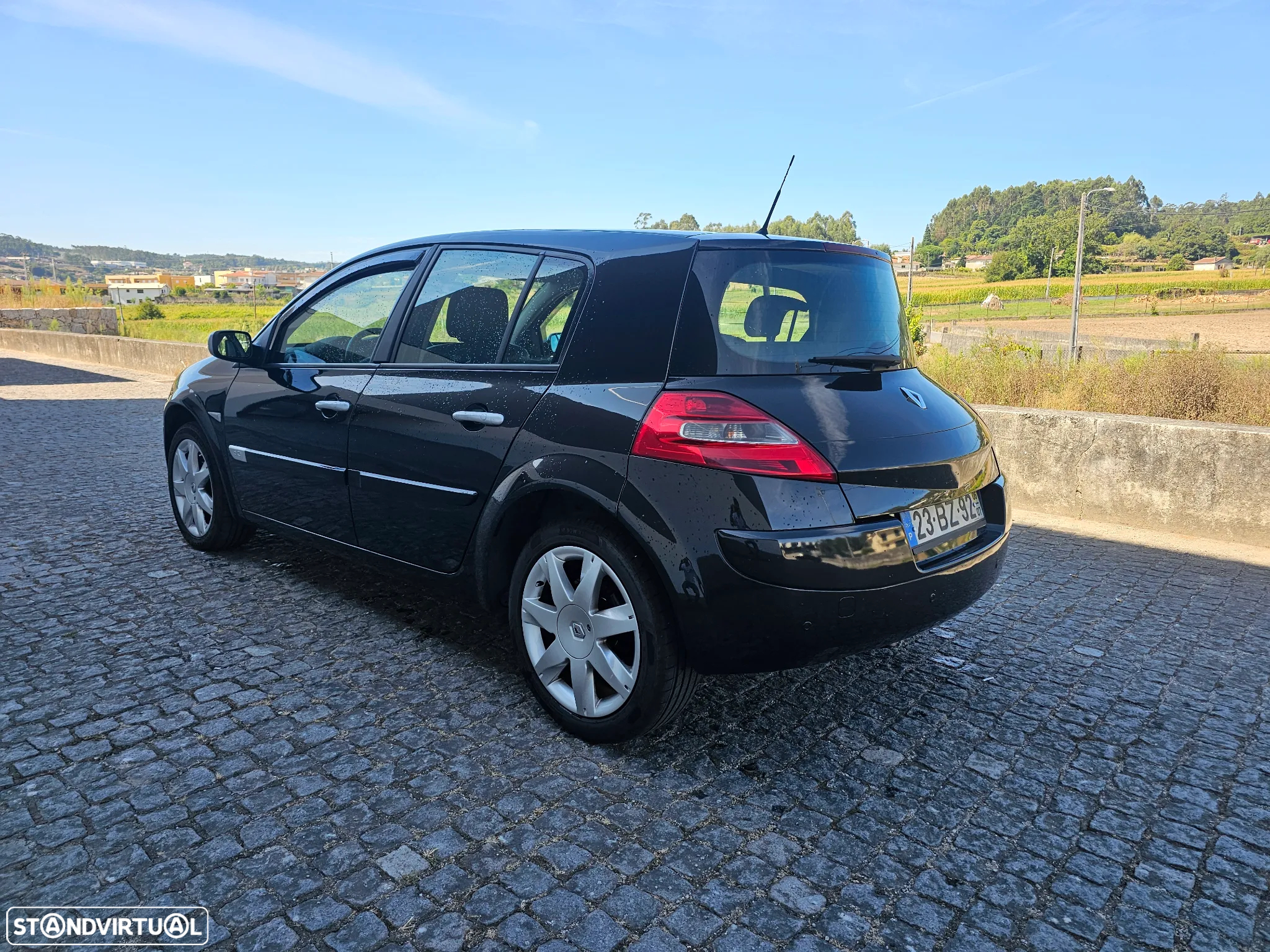 Renault Mégane 1.5 dCi Dynamique - 4