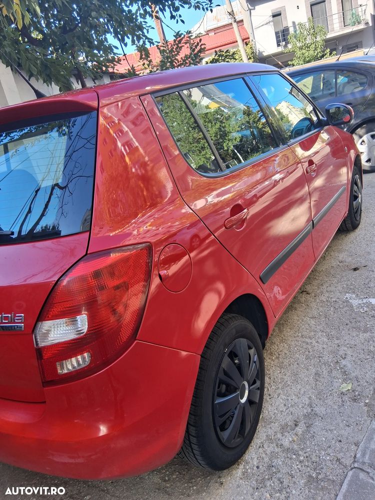 Skoda Fabia 1.2 HTP Classic - 12