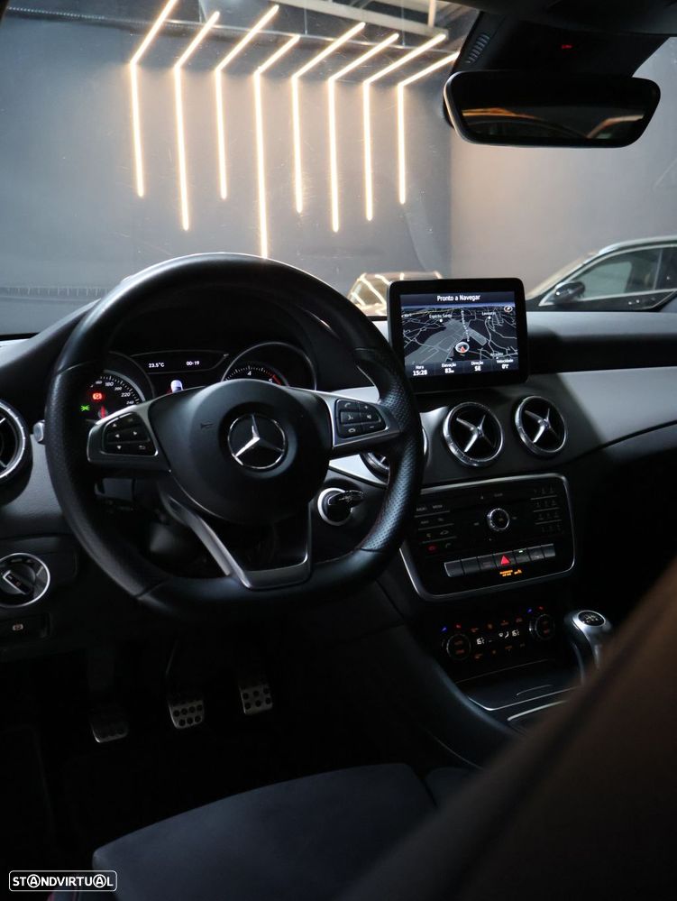 Mercedes-Benz CLA 180 d Shooting Brake AMG Line - 20