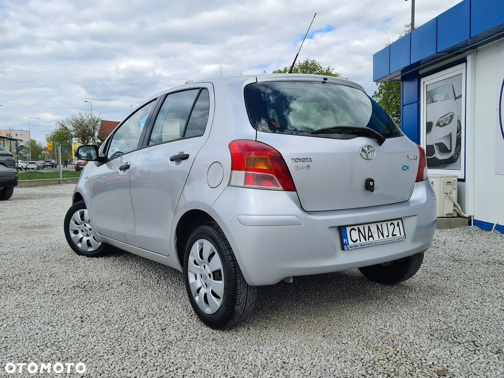 Toyota Yaris 1.0 Luna A/C - 4
