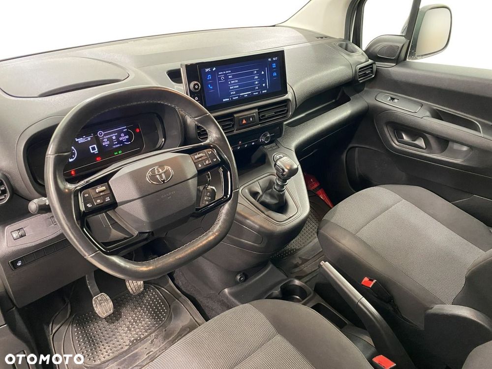 Toyota Proace City - 10