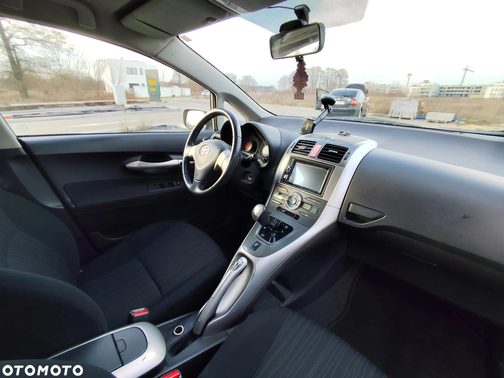 Toyota Auris - 10