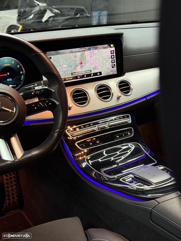 Mercedes-Benz E 300 de 4Matic 9G-TRONIC AMG Line - 7