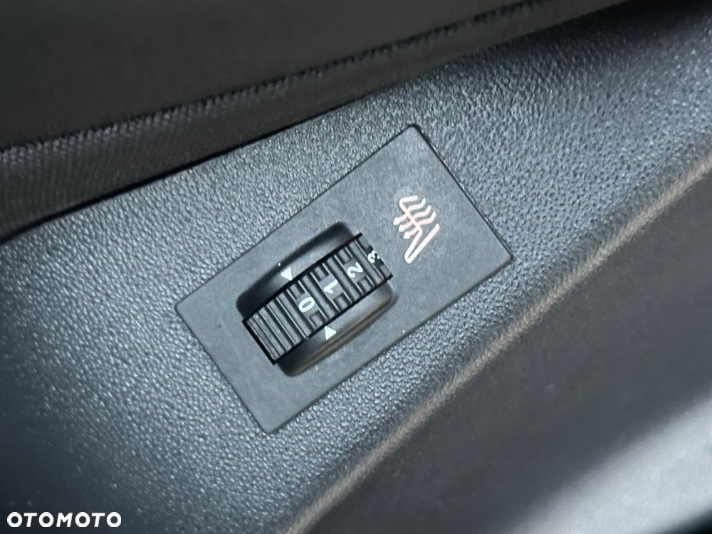 Peugeot 2008 BlueHDi FAP 120 STOP & START Allure - 36