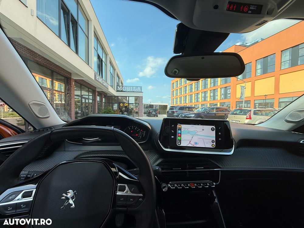 Peugeot 2008 1.2 L PureTech STT Active - 6