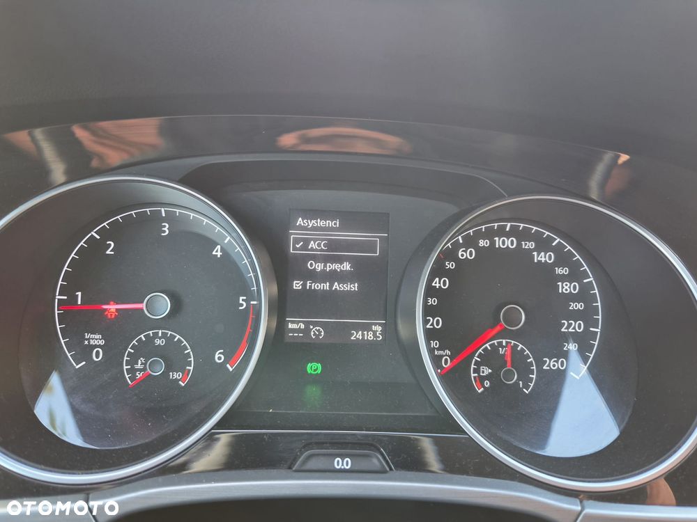 Volkswagen Touran - 15
