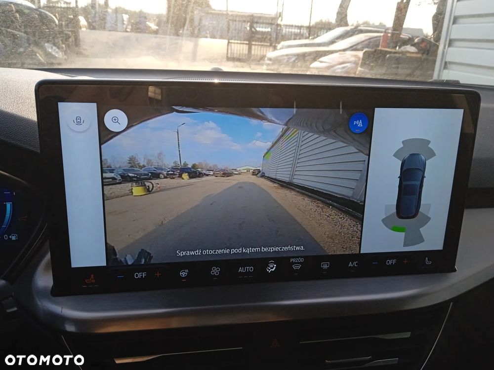 Ford Focus ver-1-0-ecoboost-mhev-titanium-style - 15