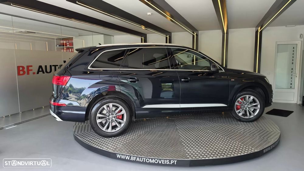 Audi Q7 3.0 TDI quattro S-line Tiptronic 7L - 8