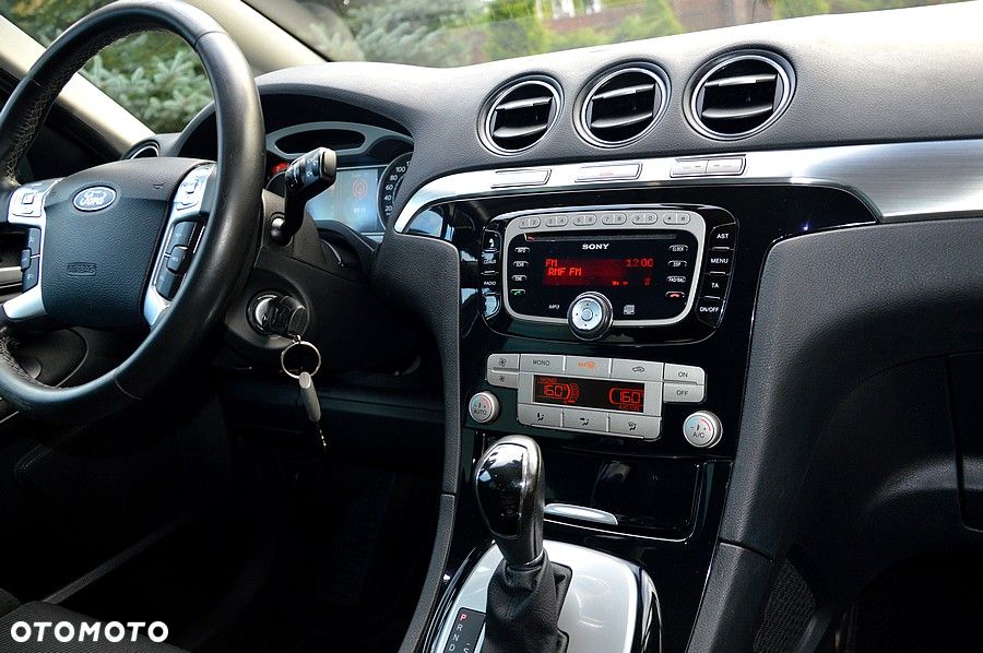 Ford S-Max 2.0 T Trend MPS6 - 32