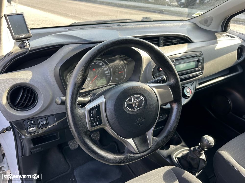 Toyota Yaris 1.4 D-4D Active+AC - 10
