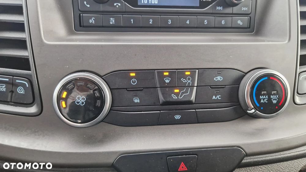 Ford TRANSIT CUSTOM - 10