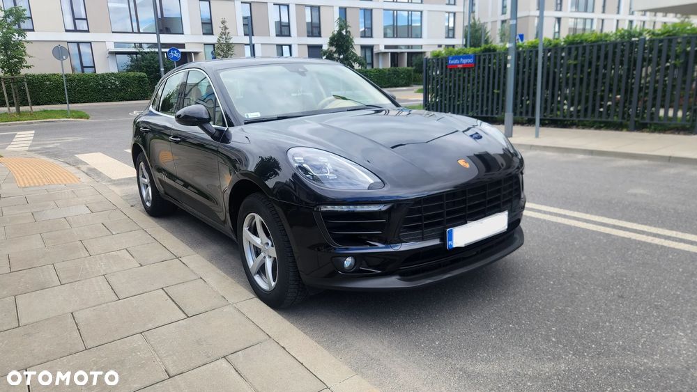 Porsche Macan - 1